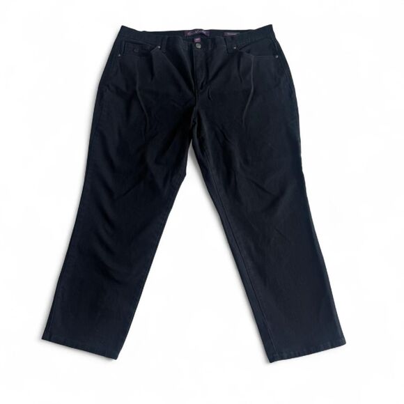 Size‎ 16WS Gloria Vanderbilt Amanda jeans in classic black 🖤 - Picture 1 of 6